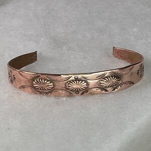 VTG BELL Copper stamped etched western cuff bracelet Aztec